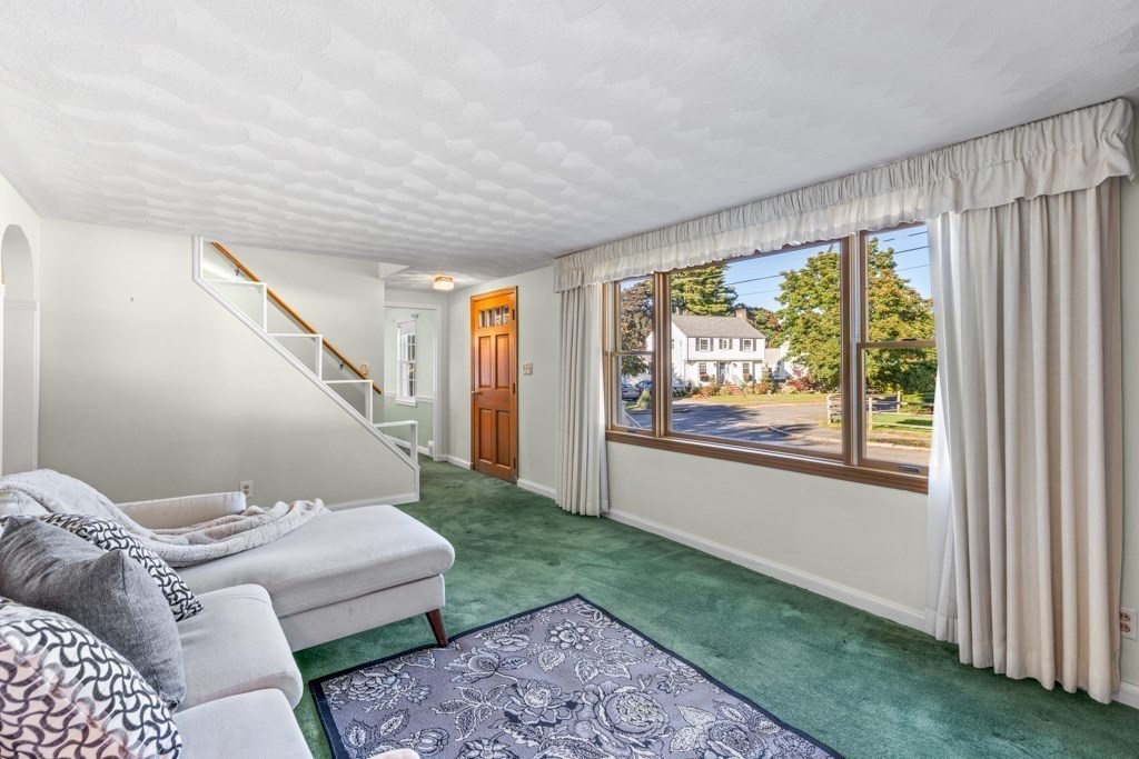 51 Elmcrest Road Wakefield, MA 01880 - Photo 9 of 41 Gallery Image 9