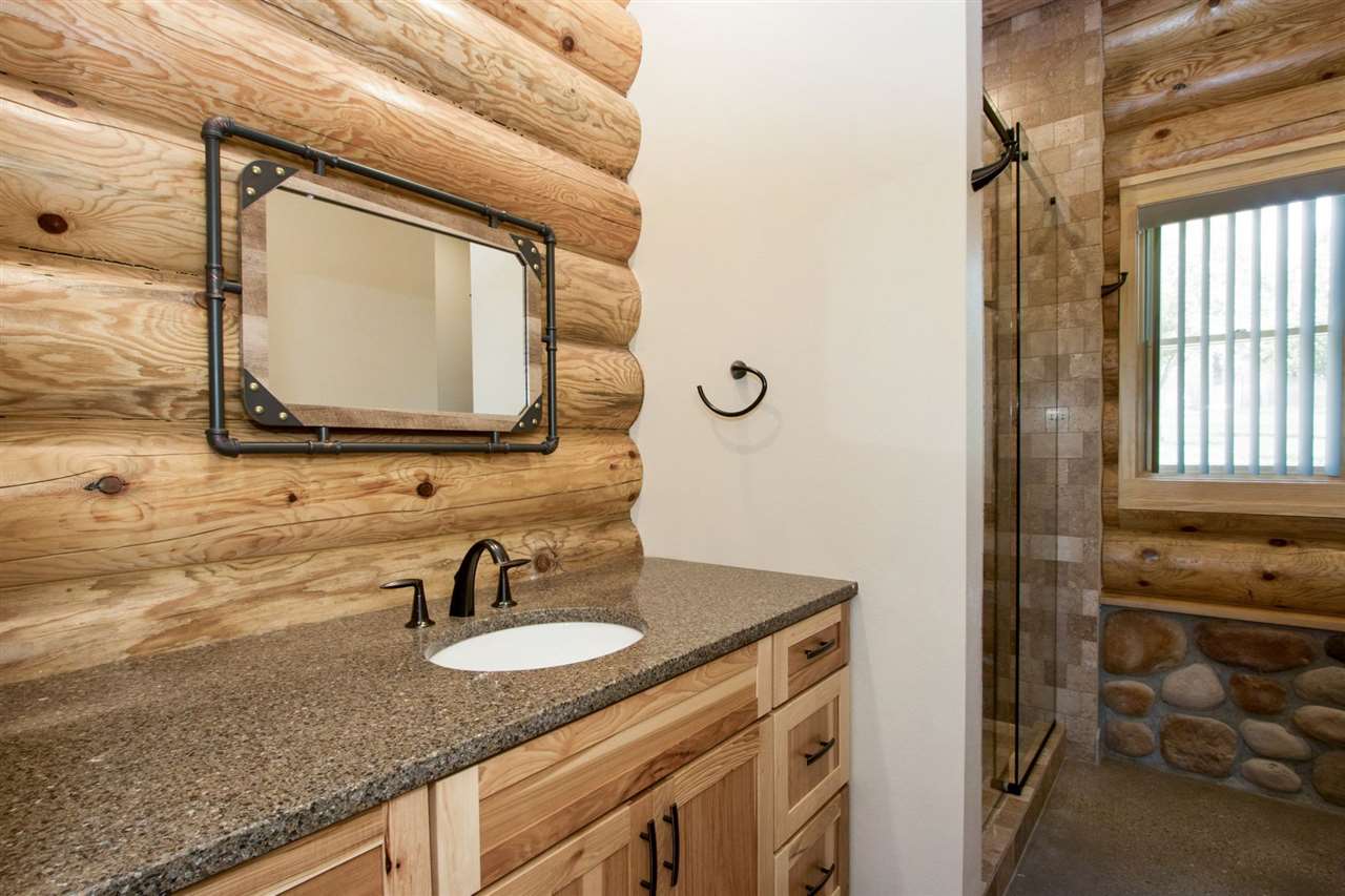 3995 Crestview Road Northeast Solon, IA 52333 - Photo 37 of 48 Gallery Image 37