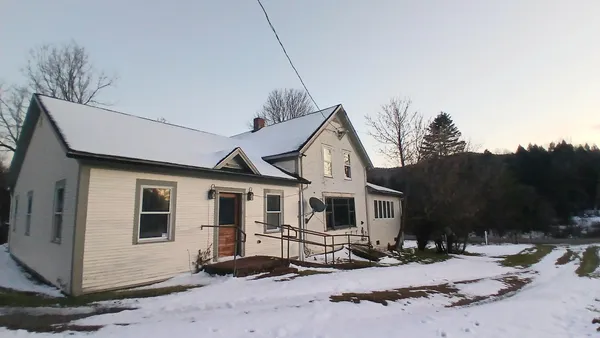 $385,000 | 852 Pollander Road, Cambridge, VT 05464