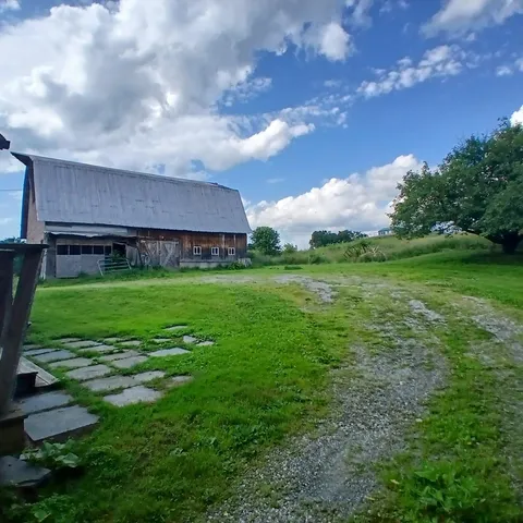 $385,000 | 852 Pollander Road, Cambridge, VT 05464