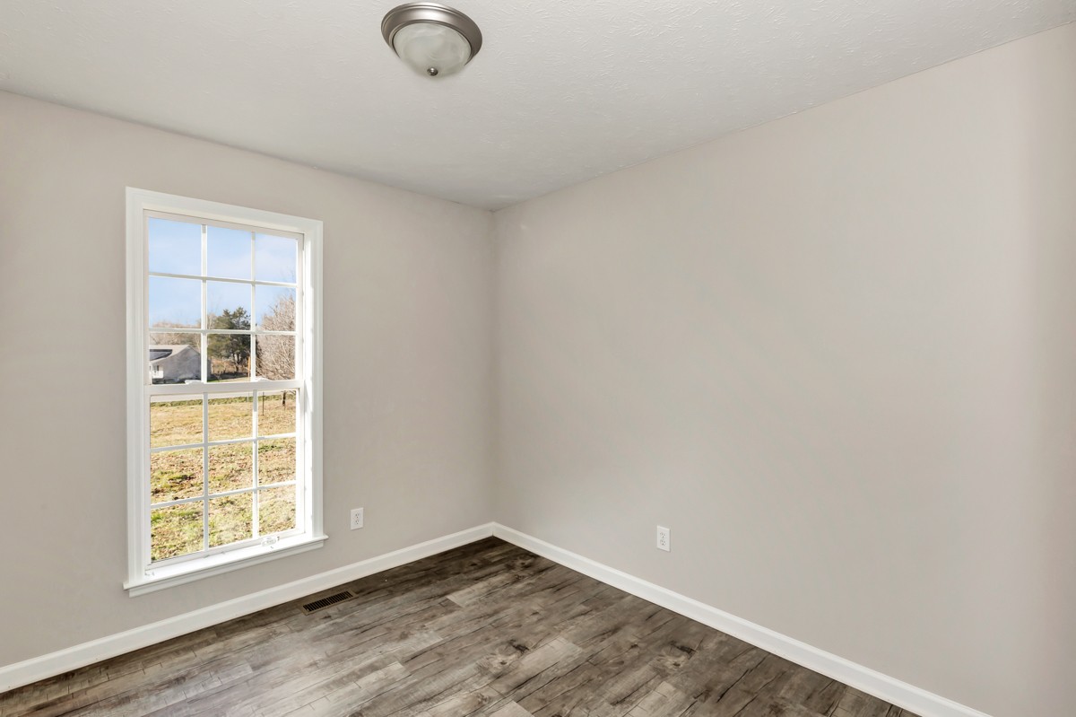 244 East Prospect Road Fayetteville, TN 37334 - Photo 16 of 24 an empty room with windows