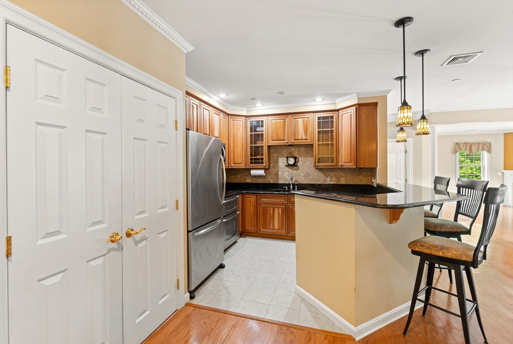 190 Chickering Road, Unit 201D North Andover, MA 01845 - Photo 3 of 22 Gallery Image 3
