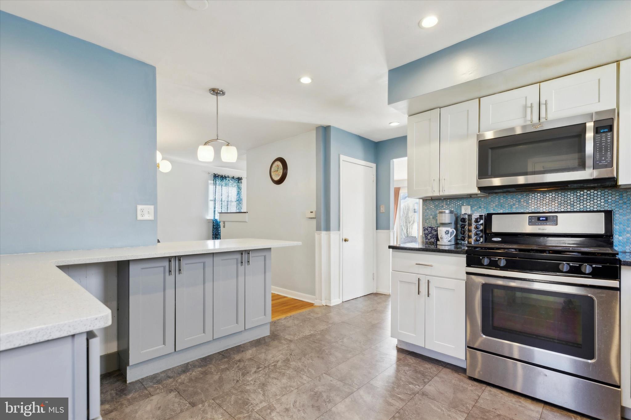 125 Lewis Road Havertown, PA 19083 - Photo 12 of 34