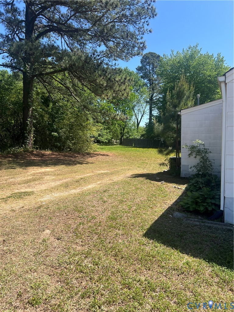 2107 Johnson Street Hopewell, VA 23860 - Photo 2 of 13