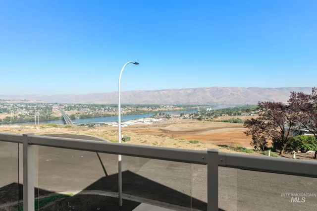 $619,900 | 454 Valley Vista Boulevard, Lewiston, ID 83501