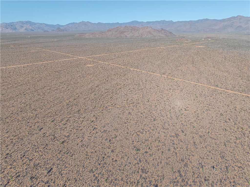 242-12-013 South Sundance Kid Road Yucca, AZ 86438 - Photo 15 of 17