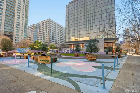 $549,000 | 2300 Broadway, Unit 7, Oakland, CA 94612