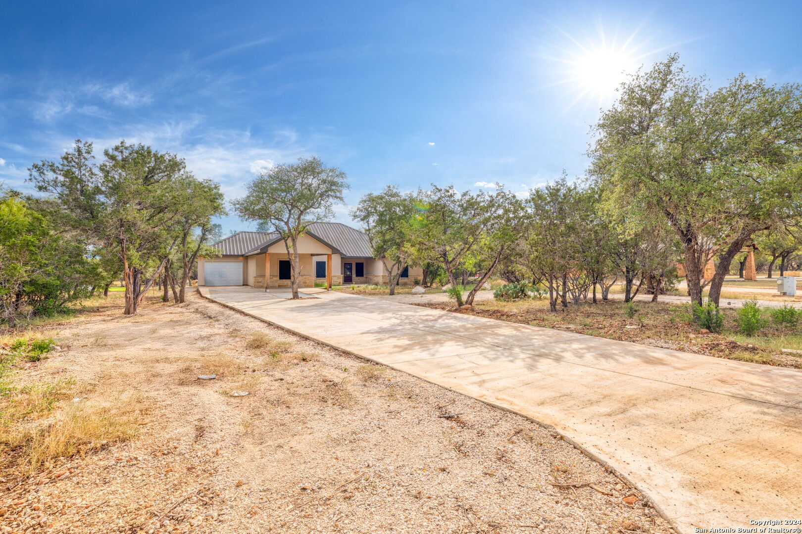 822 Mountain Vly Drive Concan, TX 78838 - Photo 8 of 45