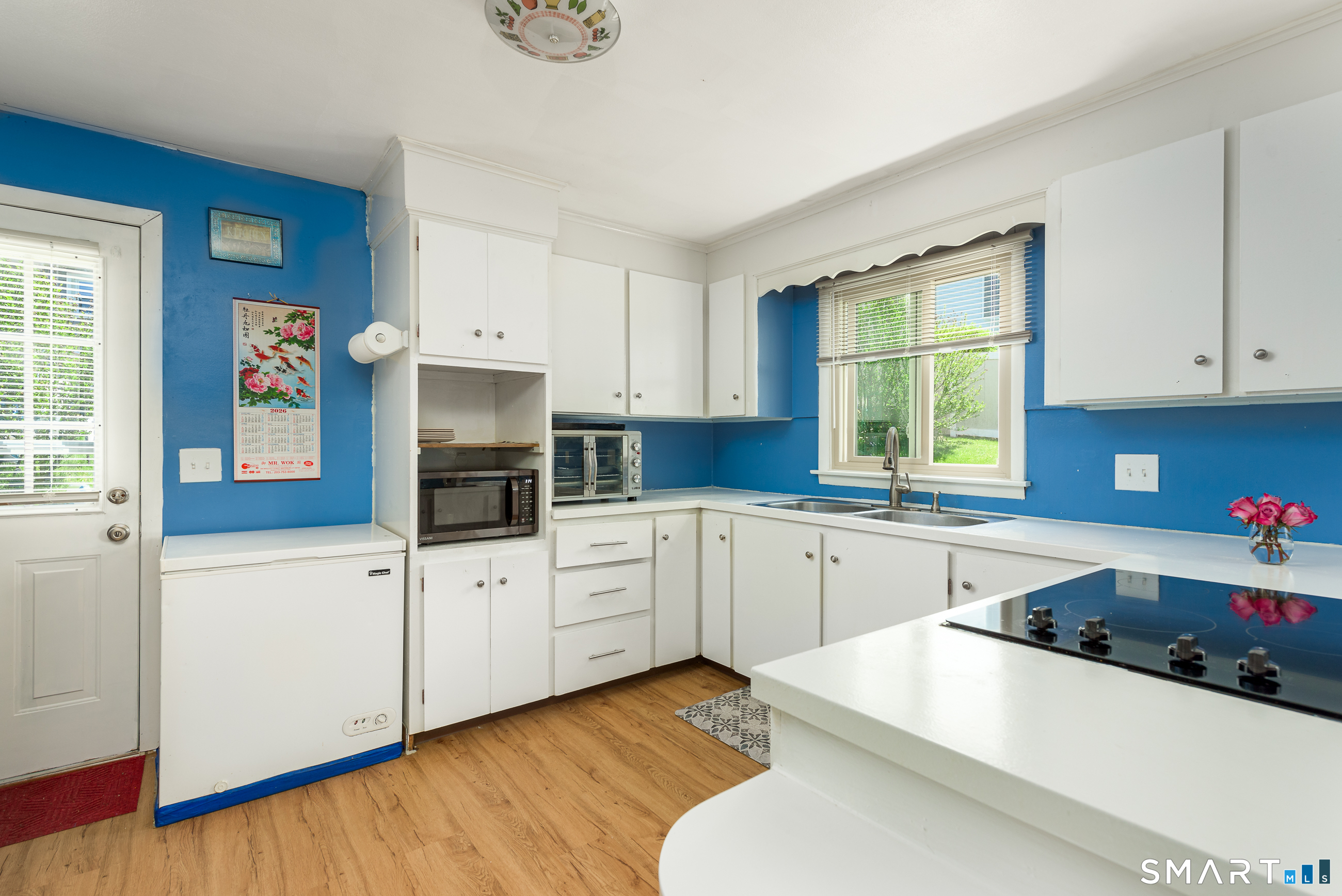 111 Purdy Road Waterbury, CT 06706 - Photo 3 of 26