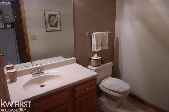 10169 Carmer Road Fenton, MI 48430 - Photo 15 of 49 21202203-14.JPG