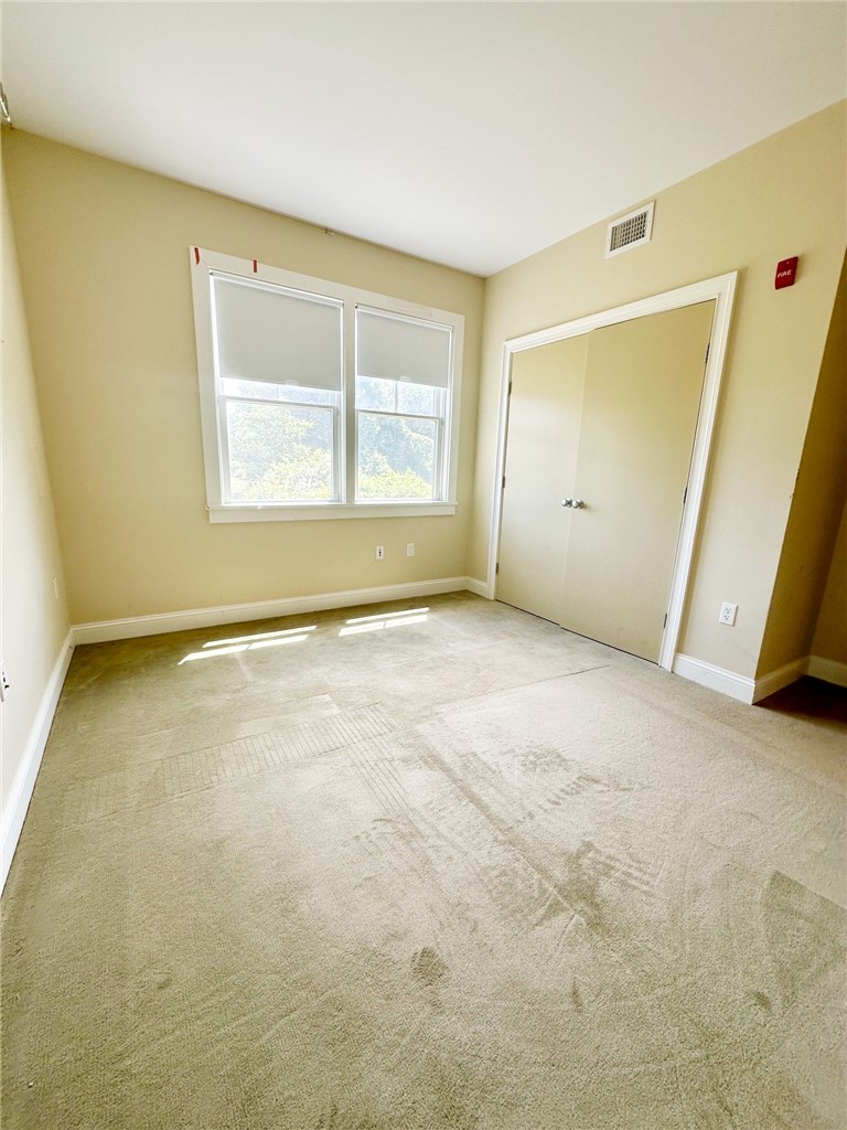 190 Clarke Road, Unit 102 Narragansett, RI 02882 - Photo 7 of 15 2nd bedroom