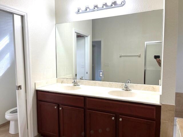 104 Southwest Otter Run Place Stuart, FL 34997 - Photo 35 of 51 104 SW Otter Run Master bath
