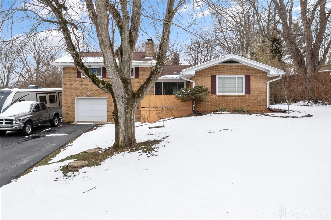 5176 South Tecumseh Road Springfield, OH 45502 - Photo 3 of 50 Gallery Image 3