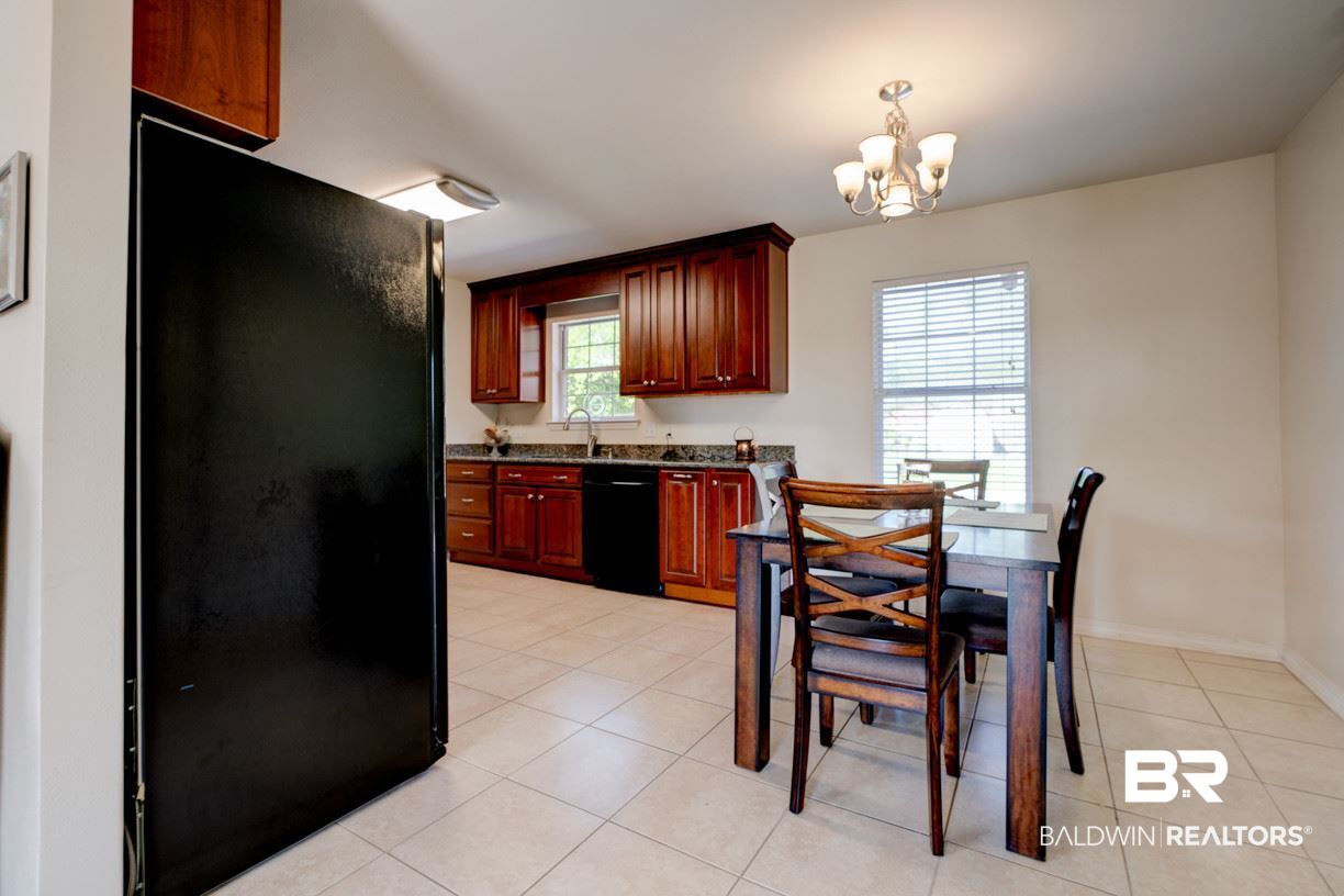 7722 Willard Drive West Theodore, AL 36582 - Photo 5 of 23