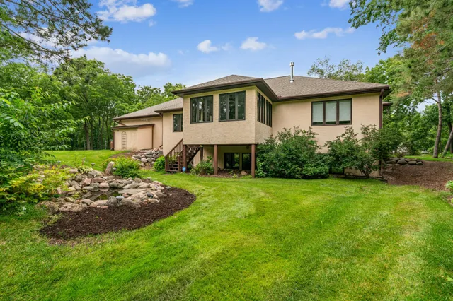 $725,000 | 10791 3rd St Place North, Lake Elmo, MN 55042
