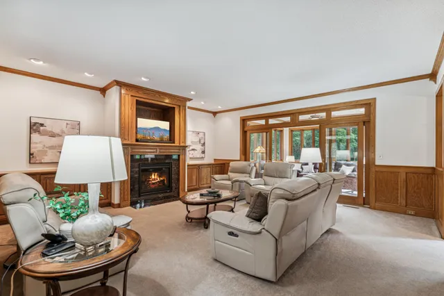 $725,000 | 10791 3rd St Place North, Lake Elmo, MN 55042