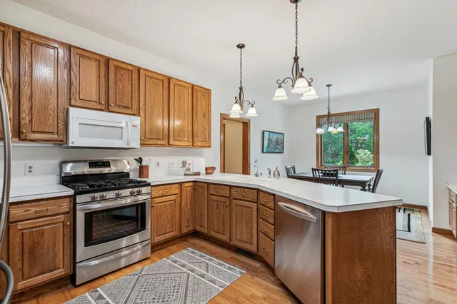 $725,000 | 10791 3rd St Place North, Lake Elmo, MN 55042