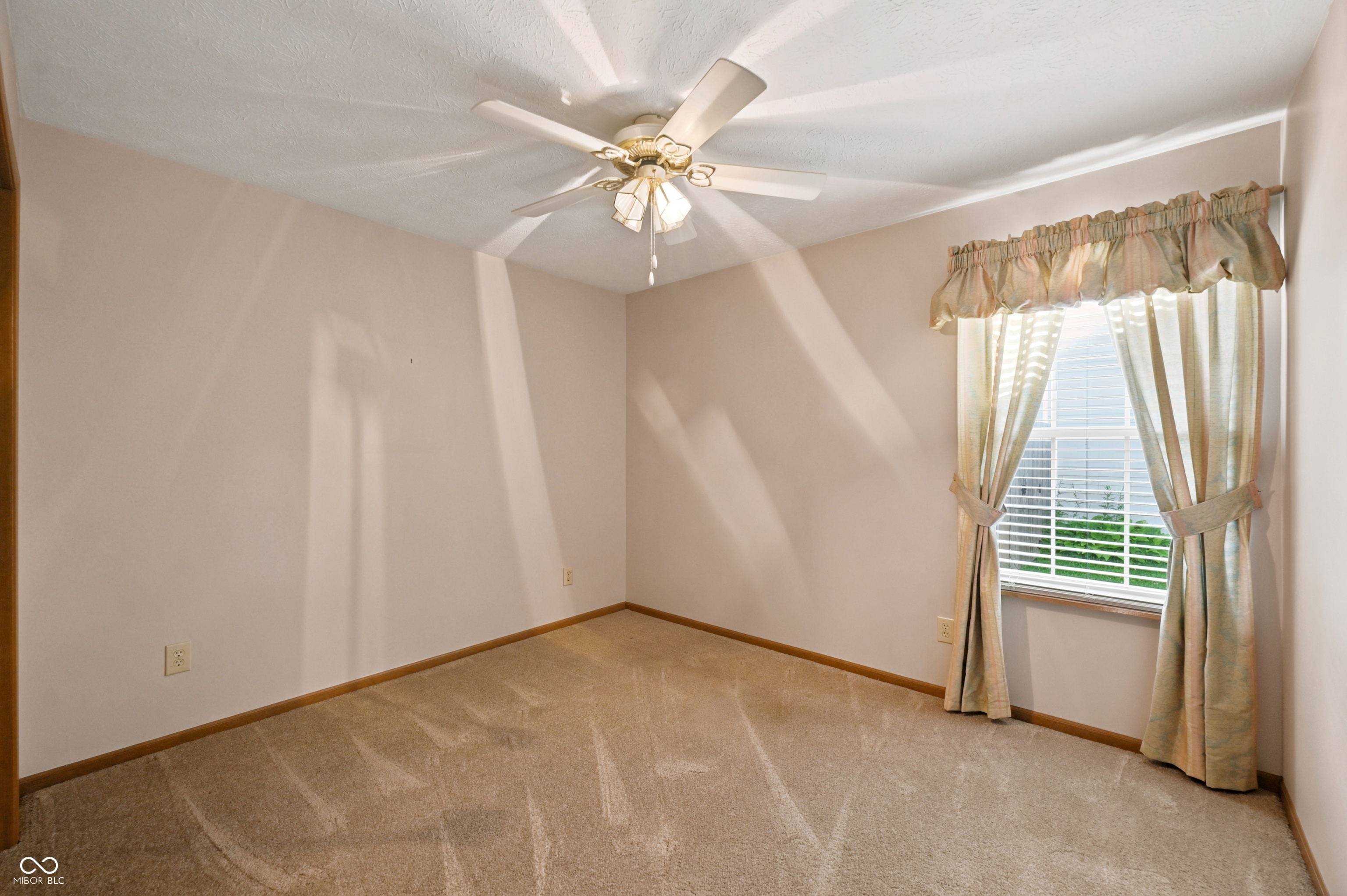 6352 Decatur Commons Indianapolis, IN 46221 - Photo 15 of 23