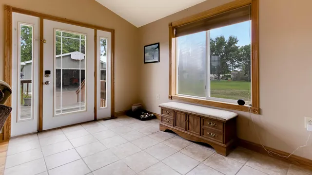 $198,900 | 612 East Broadway Street, Blair, WI 54616