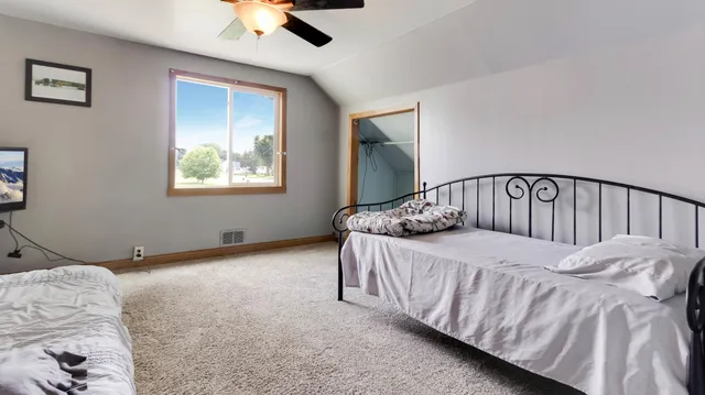 $198,900 | 612 East Broadway Street, Blair, WI 54616