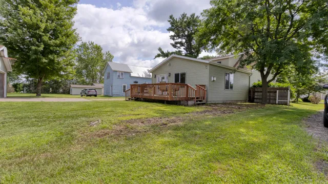 $198,900 | 612 East Broadway Street, Blair, WI 54616