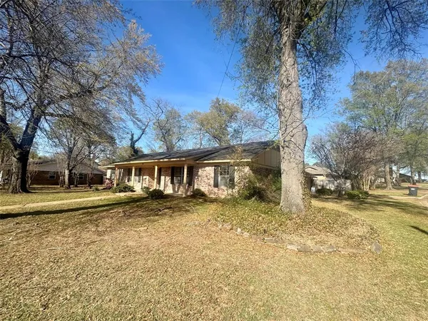 $185,000 | 545 26th Street Southeast, Paris, TX 75460