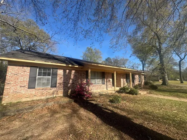 $185,000 | 545 26th Street Southeast, Paris, TX 75460