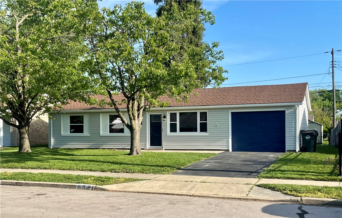 408 West Martindale Road Englewood, OH 45322 - Photo 1 of 23