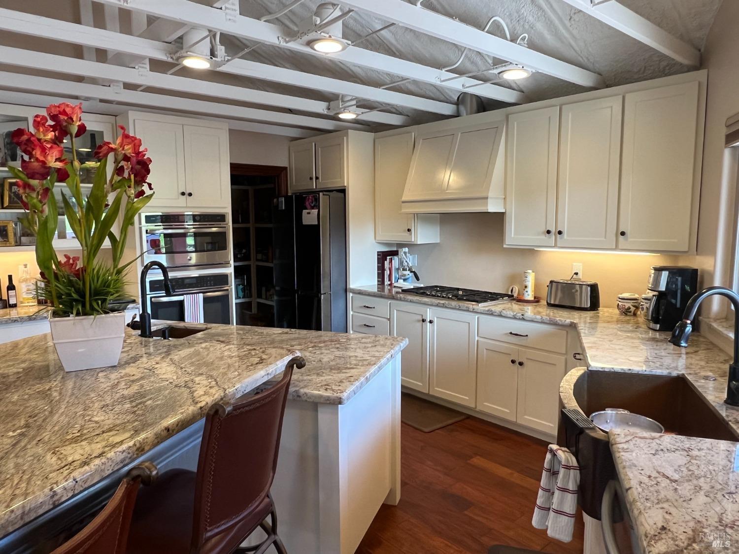 1748 Laguna Road Santa Rosa, CA 95401 - Photo 11 of 81