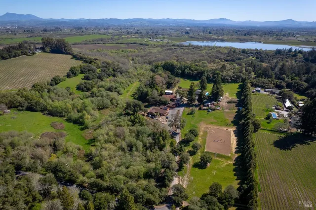 $5,999,998 | 1748 Laguna Road, Santa Rosa, CA 95401