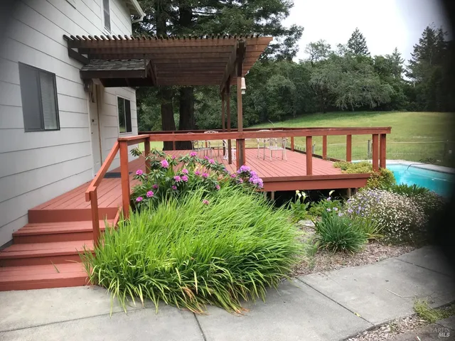 $5,999,998 | 1748 Laguna Road, Santa Rosa, CA 95401