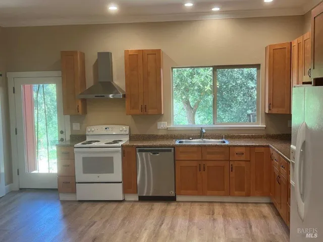 $5,999,998 | 1748 Laguna Road, Santa Rosa, CA 95401