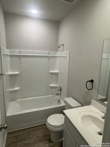 $1,675 | 3439 RedBud Grove, San Antonio, TX 78264