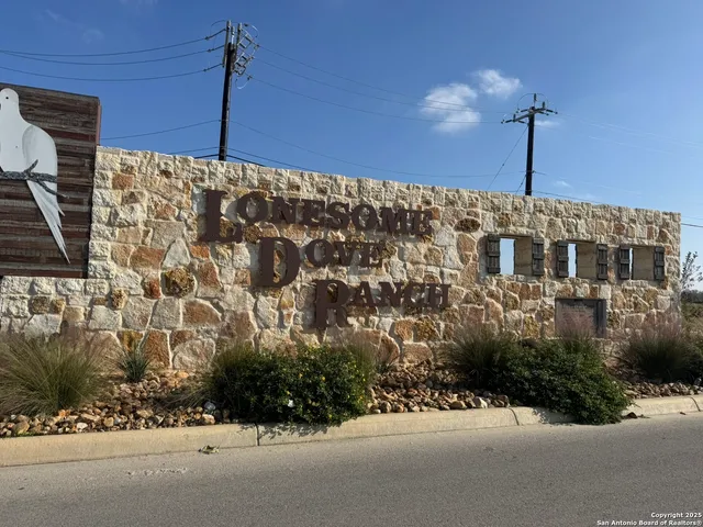 $1,675 | 3439 RedBud Grove, San Antonio, TX 78264