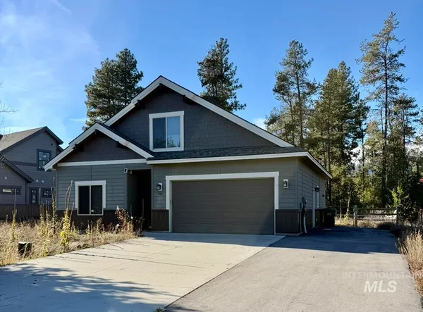 $789,900 | 241 Bald Eagle Lane, Donnelly, ID 83615