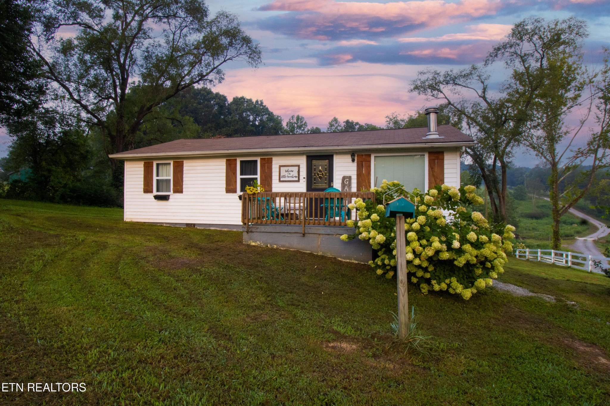 1471 Harold Patterson Road Dandridge, TN 37725 - Photo 1 of 31 Gallery Image 1