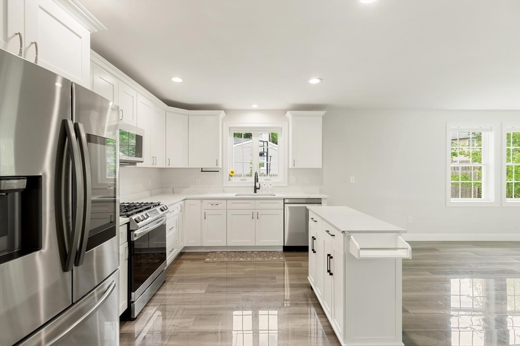 1295 Main Street Reading, MA 01867 - Photo 27 of 29