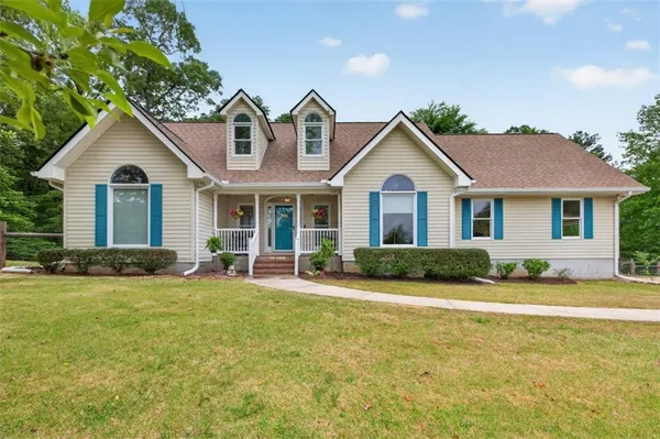 $449,900 | 1207 Lakeland Drive, Toccoa, GA 30577