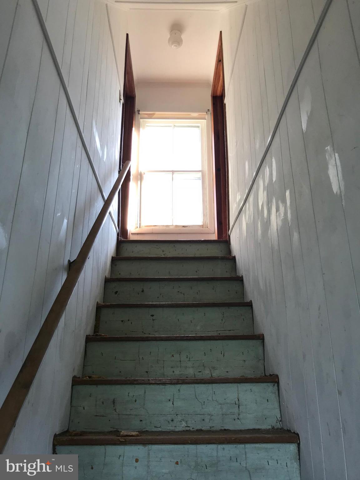 6414 Bozman Neavitt Road Neavitt, MD 21652 - Photo 6 of 10 Staircase