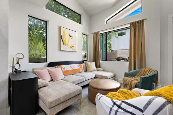 $464,900 | 408 West Odell Street, Unit 2, Austin, TX 78752