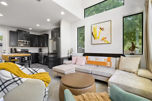 $464,900 | 408 West Odell Street, Unit 2, Austin, TX 78752