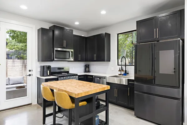 $464,900 | 408 West Odell Street, Unit 2, Austin, TX 78752