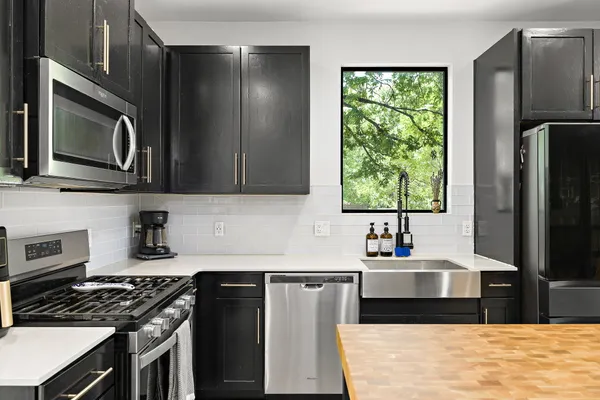 $464,900 | 408 West Odell Street, Unit 2, Austin, TX 78752