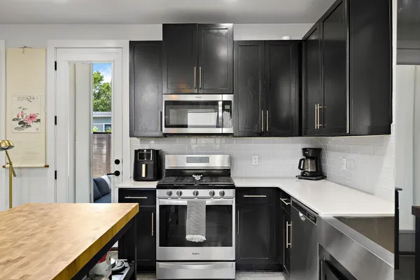 $464,900 | 408 West Odell Street, Unit 2, Austin, TX 78752