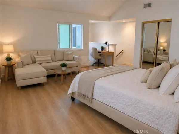 $3,000 | 118 8th Street, Huntington Beach, CA 92648