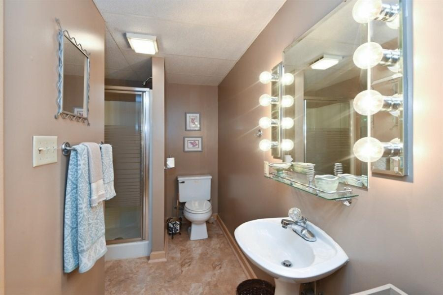 4028 Ravina Terrace St. Joseph, MI 49085 - Photo 13 of 18 13_4028RavinaTer_9_2ndBathroom_LowRes