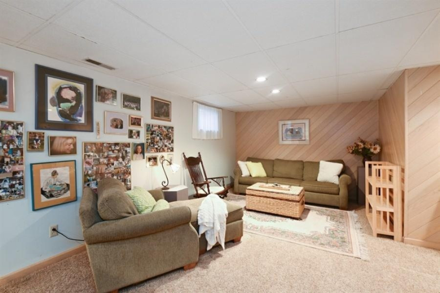 4028 Ravina Terrace St. Joseph, MI 49085 - Photo 14 of 18 14_4028RavinaTer_190_RecreationalRoom_Lo
