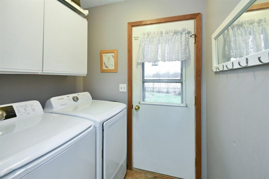 4028 Ravina Terrace St. Joseph, MI 49085 - Photo 15 of 18 15_4028RavinaTer_44_LaundryRoom_LowRes