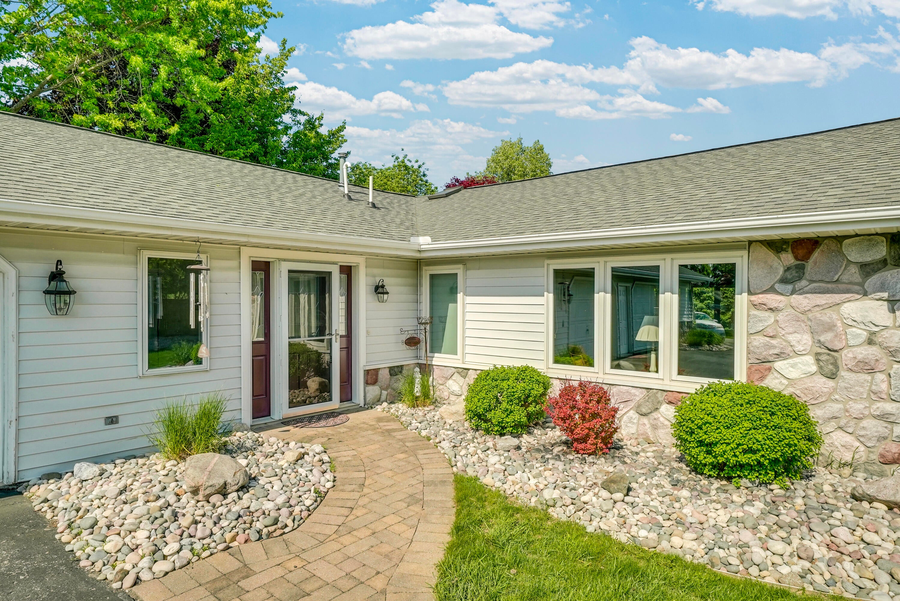 5656 Apple Valley Road Williamsburg, MI 49690 - Photo 3 of 58 DSC06911