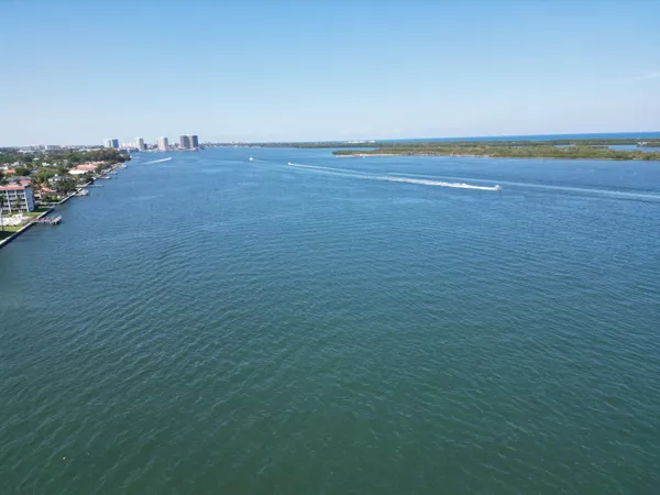 $149,900 | 101 Doolen Court, Unit 305, North Palm Beach, FL 33408